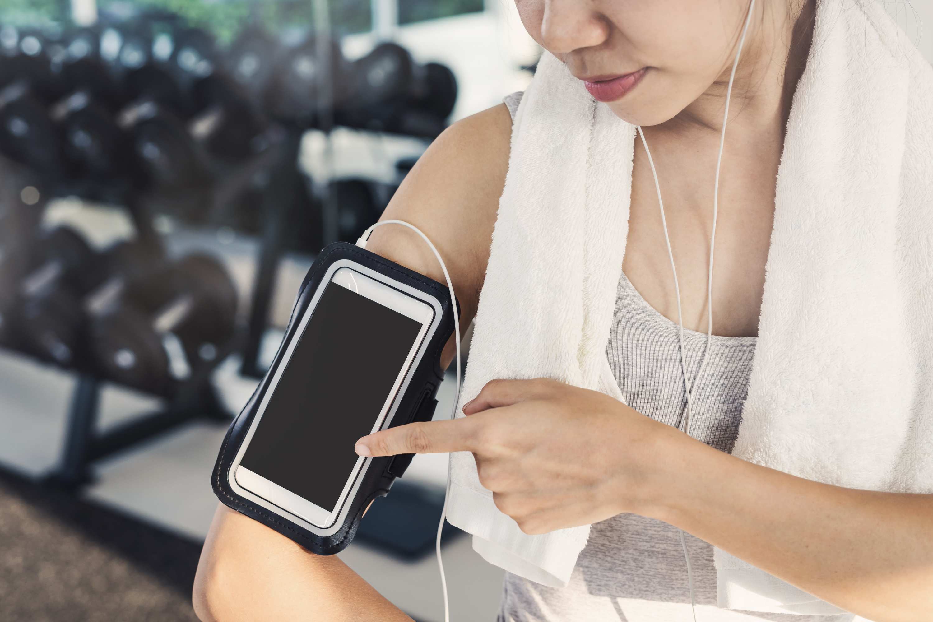 Armband Phone Grip Holder for Running: Does It Really Stay Secure?