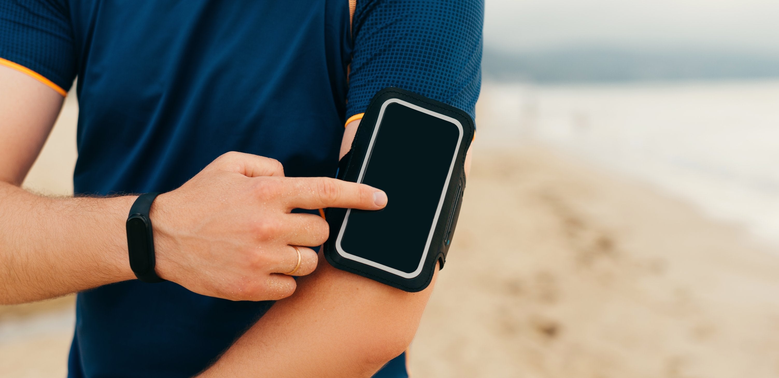 What Type of Workouts Work Best With an Armband Phone Grip Holder