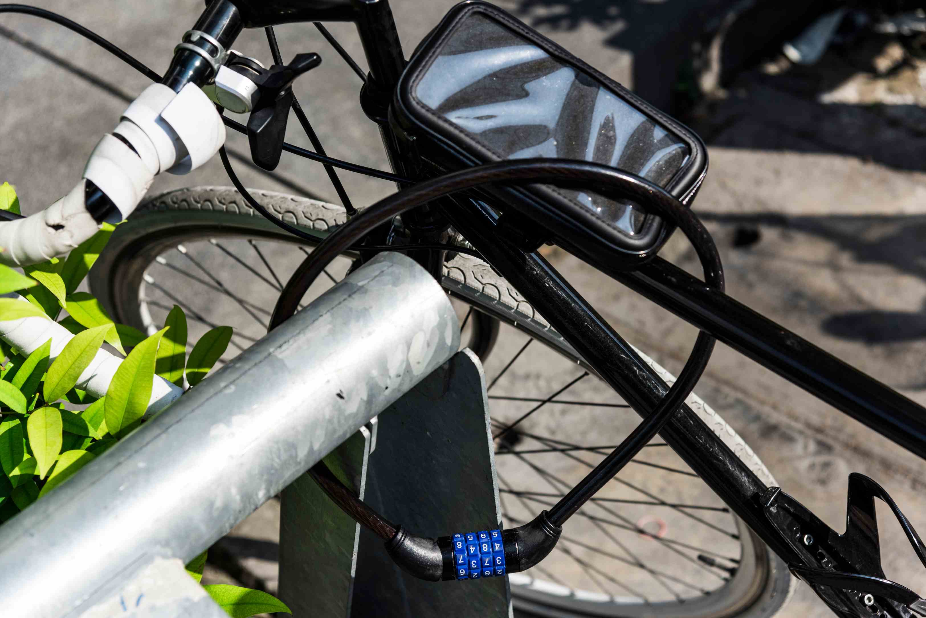 Are Magnetic Bicycle Handlebar Mounts the Future of Urban Cycling