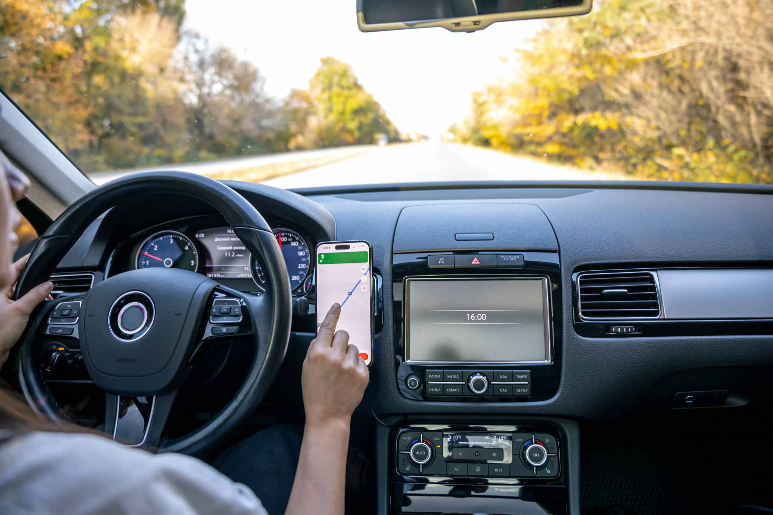 How Wireless Charging Car Mounts Are Changing the Game