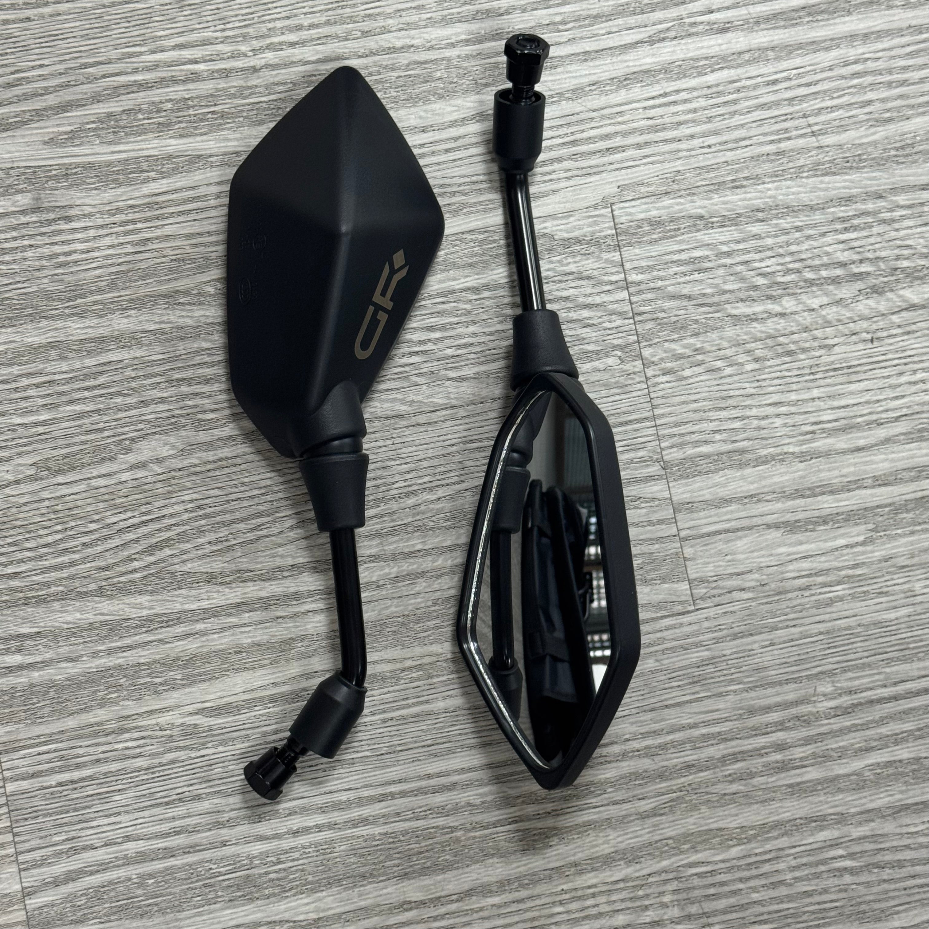Espejos de motocicleta GR - Espejos retrovisores laterales para manillar con tornillo M8 M10 - Se adapta a bicicletas, scooters, ATV, UTV, motos de cross