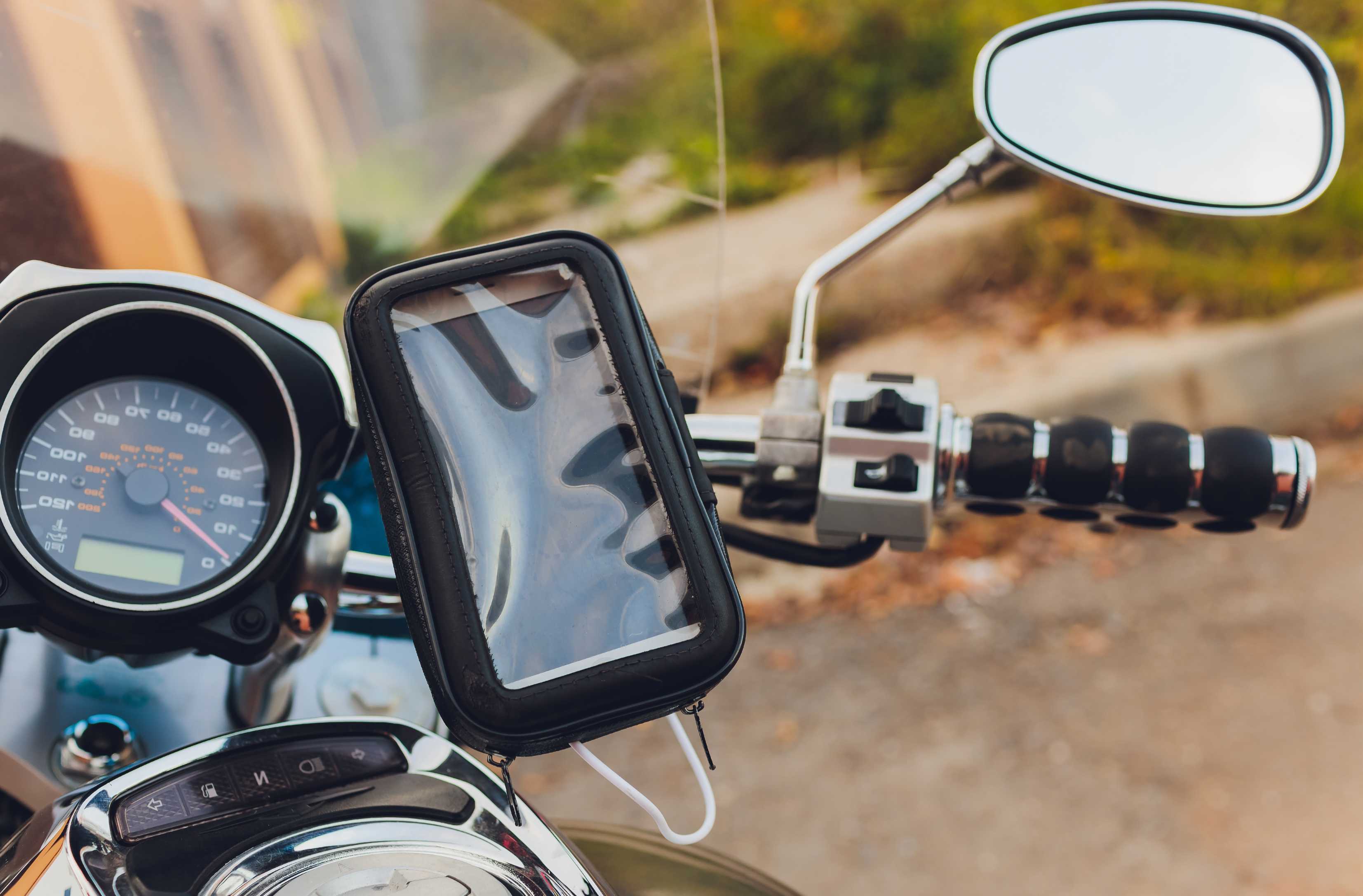 Handlebar Mount Comparison: RAM vs Quad Lock vs GRXplore Motorcycle Handlebar Mount