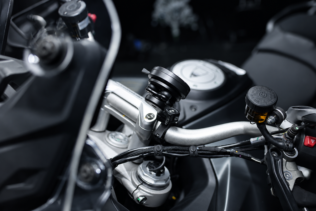 GRxplore motorcycle phone mount